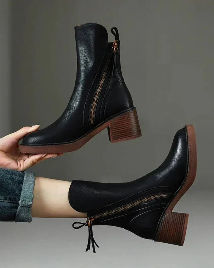 Valorine | Black Leather Boots
