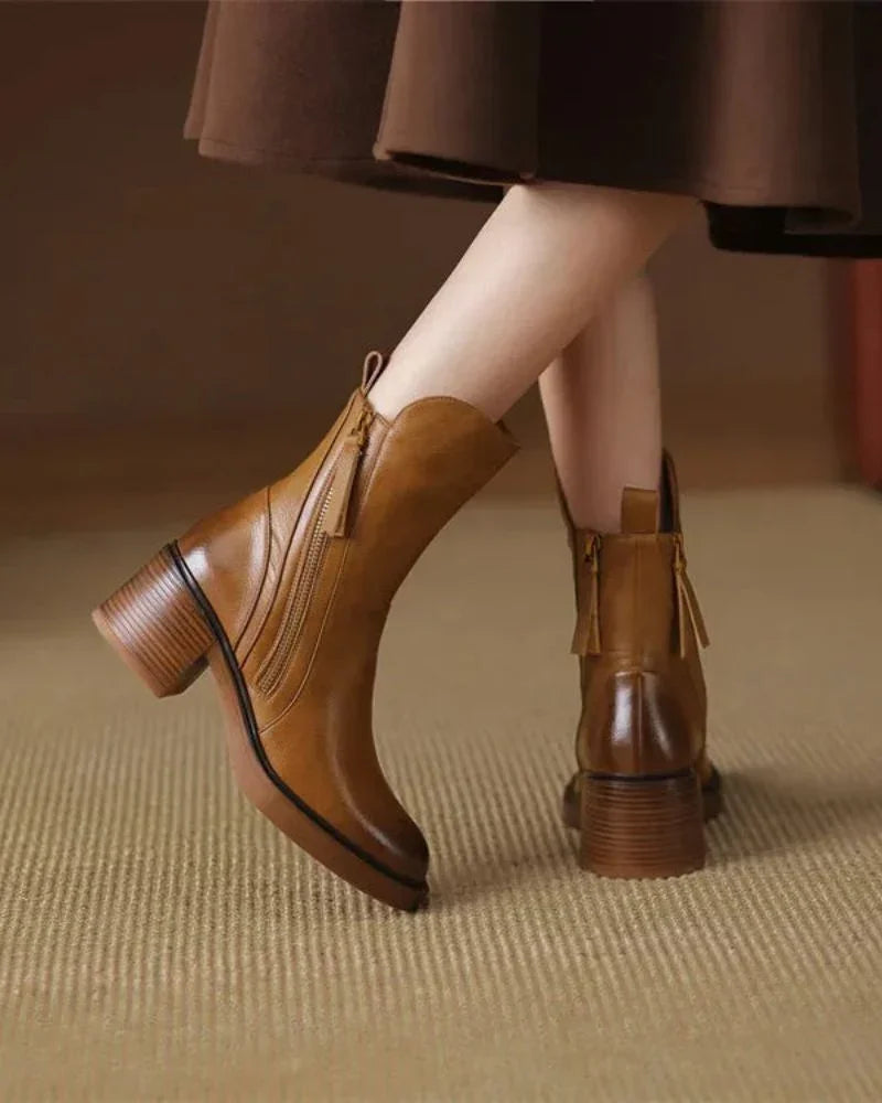 Valorine | Black Leather Boots
