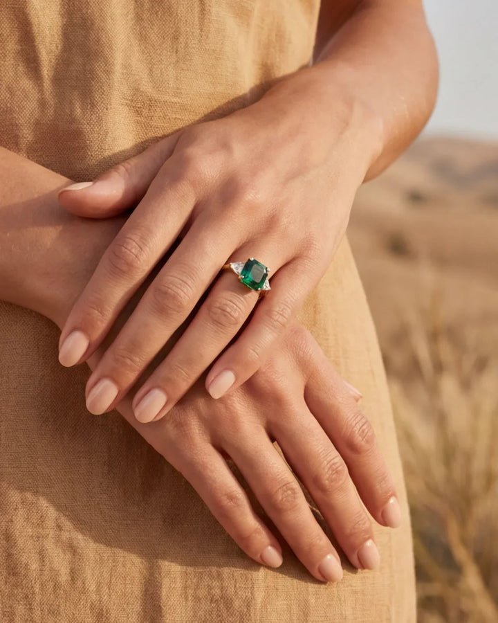 Berthe | Ring with a Green Stone