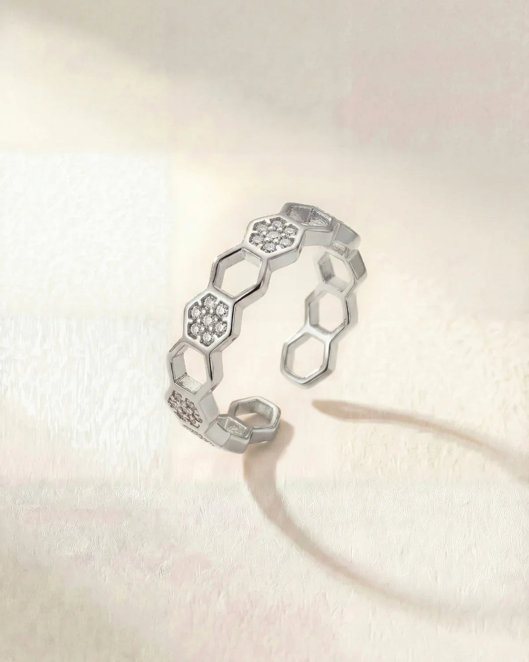 Dominique | Modern Ring