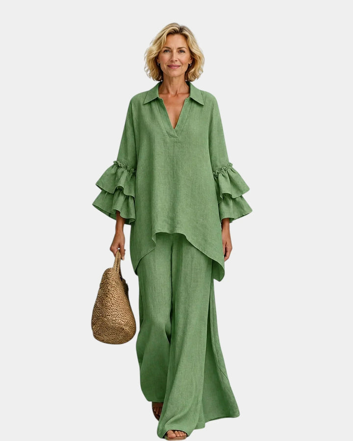 Joannie | Casual and Elegant Outfit