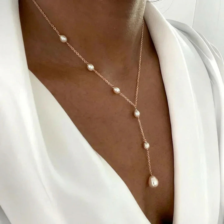 Zoe | Vintage Necklace with Pearls